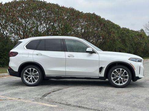 New 2026 BMW X5 xDrive40i w/ Premium Package image 8