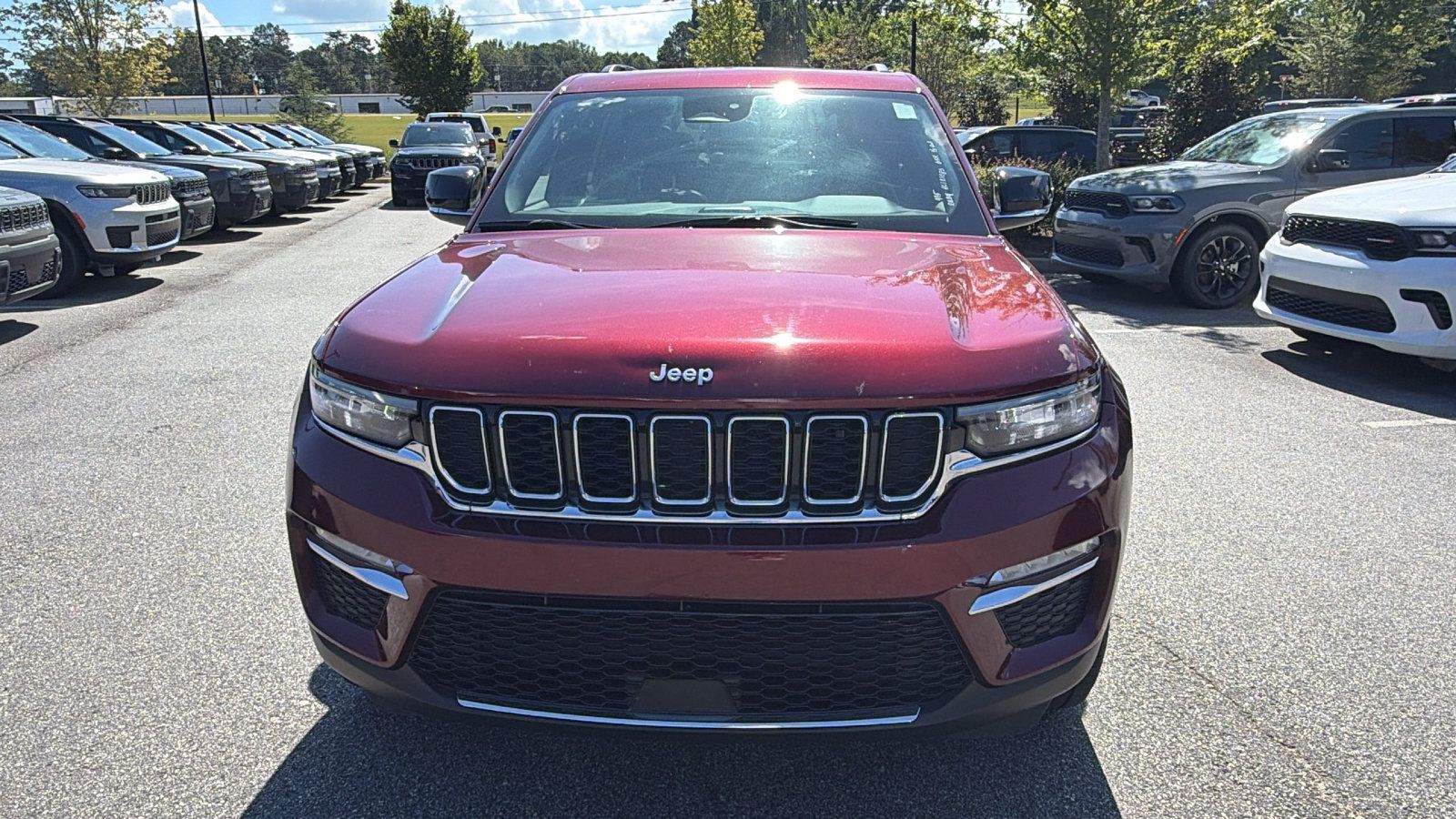 Used 2024 Jeep Grand Cherokee Limited 4xe AWD/4WD image 3