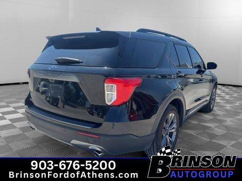 Certified 2023 Ford Explorer XLT w/ Equipment Group 202A RWD image 5