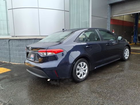 Used 2024 Toyota Corolla LE image 5