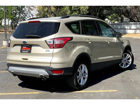 Used 2018 Ford Escape SEL image 14