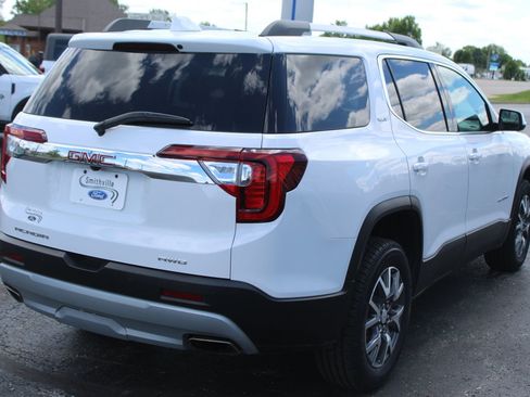 Used 2023 GMC Acadia SLT w/ LPO, Floor Liner Package AWD/4WD image 8