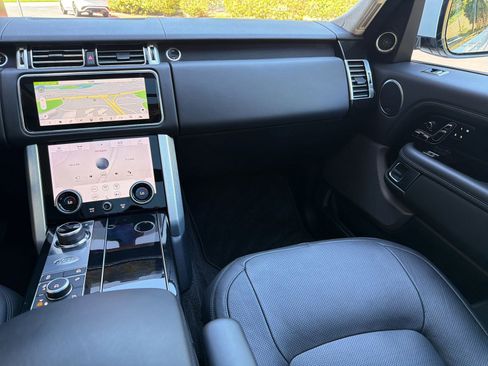Used 2018 Land Rover Range Rover HSE image 29