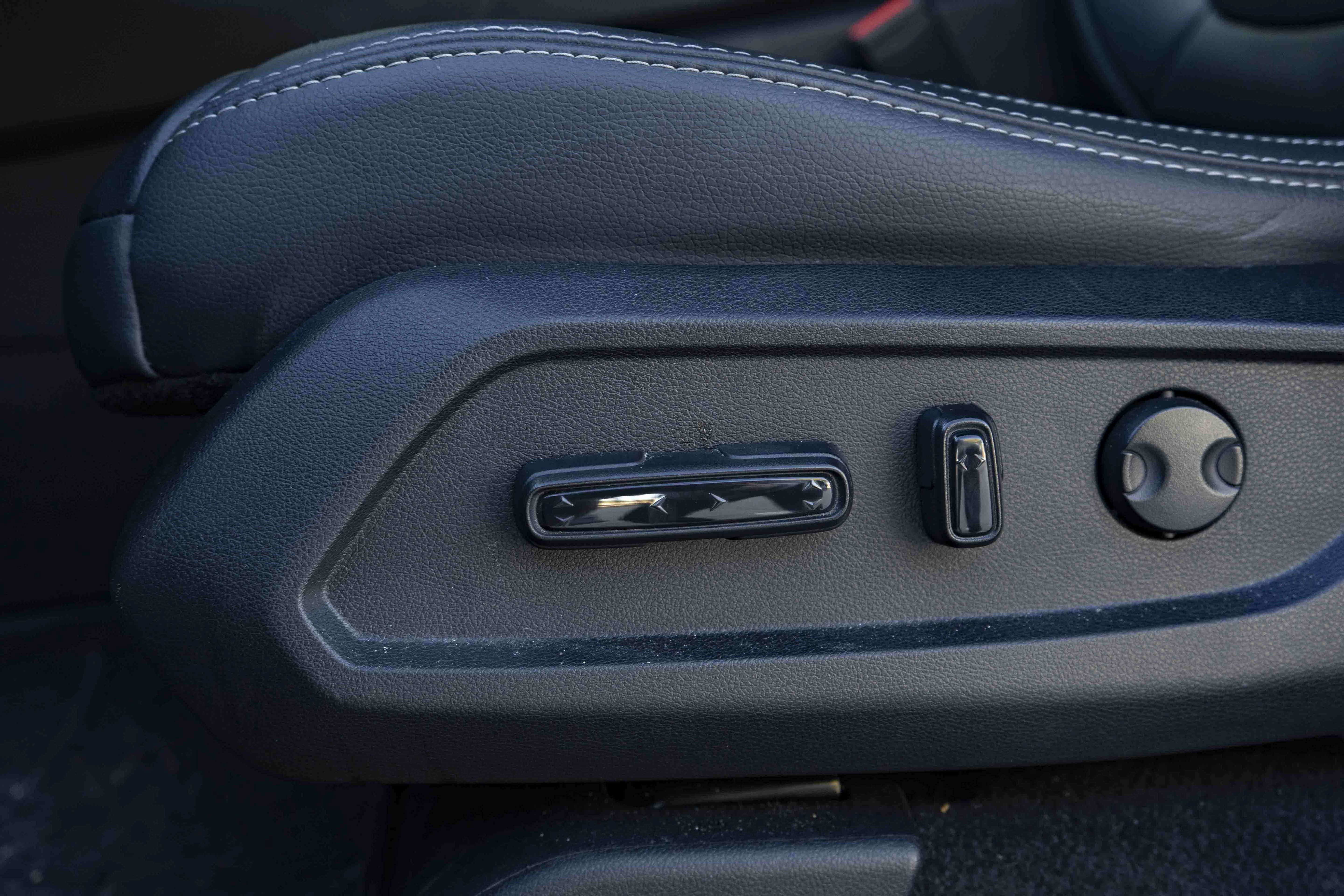 Used 2025 Honda Pilot Touring image 39