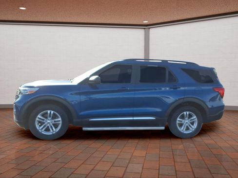 Used 2020 Ford Explorer XLT image 5