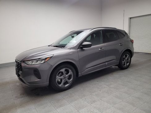 Used 2024 Ford Escape ST-Line FWD image 2