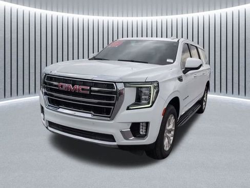 Used 2023 GMC Yukon XL SLT AWD/4WD image 14