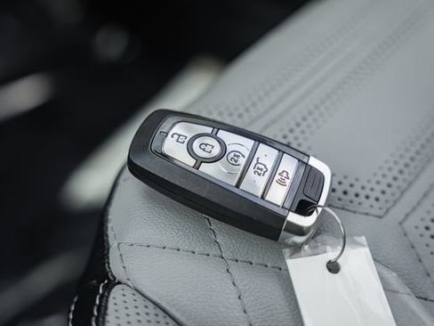 Used 2023 Ford Escape SE w/ PHEV Premium Package FWD image 45