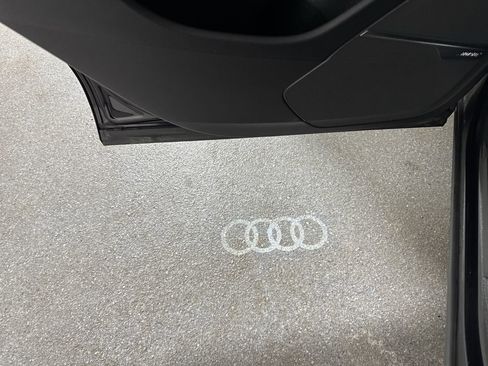 Used 2019 Audi Q7 3.0T Prestige image 18