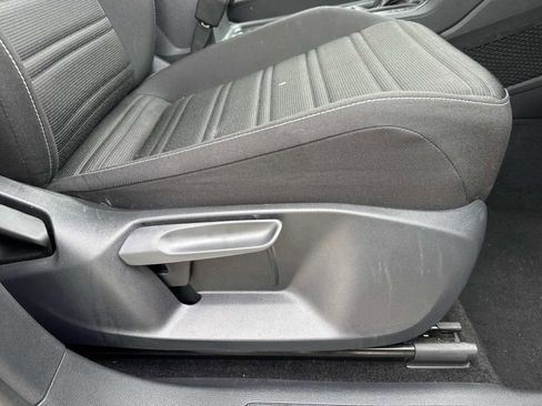 Used 2024 Volkswagen Tiguan S image 13