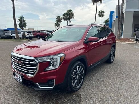 Used 2023 GMC Terrain SLT FWD image 3