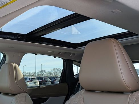 Used 2025 Nissan Murano Platinum image 12