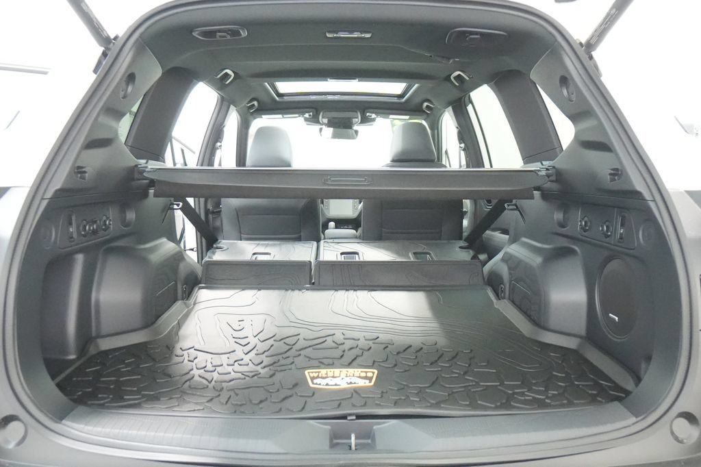Used 2026 Subaru Forester Wilderness w/ Wilderness Plus Package AWD/4WD image 31
