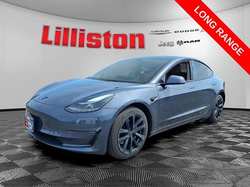 Used 2022 Tesla Model 3 Long Range AWD/4WD image 4
