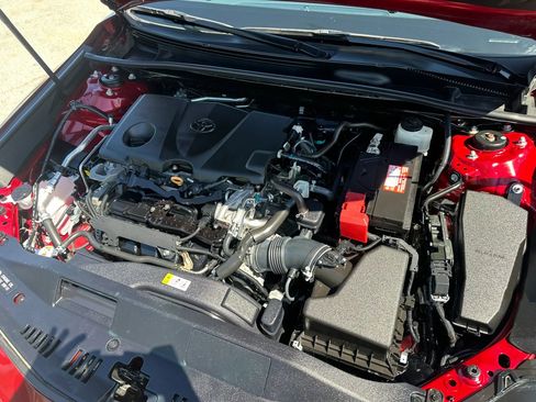Used 2018 Toyota Camry LE w/ Convenience Package FWD image 23