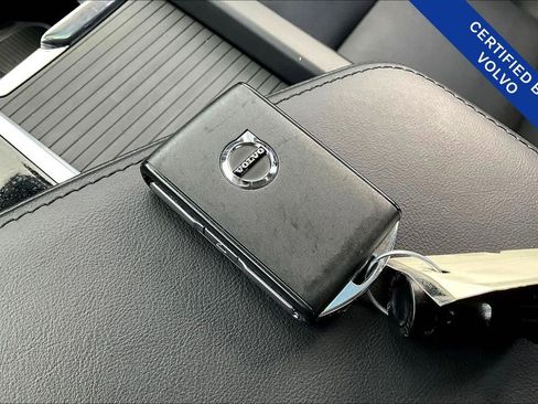 Certified 2024 Volvo XC60 T8 Core w/ Protection Package Premier image 13