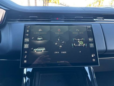 Used 2024 Land Rover Range Rover Sport SE image 12