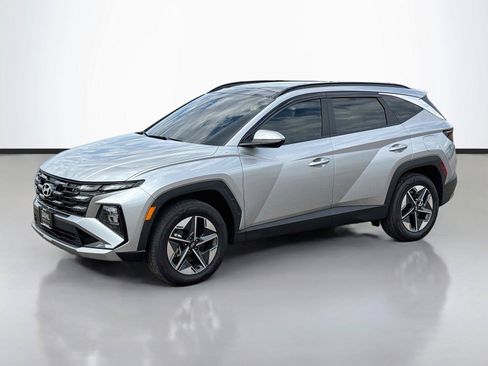 Certified 2025 Hyundai Tucson SEL AWD/4WD image 4