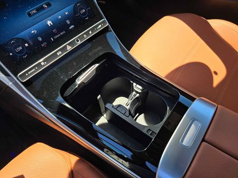 Used 2026 Mercedes-Benz C 300 Sedan image 32