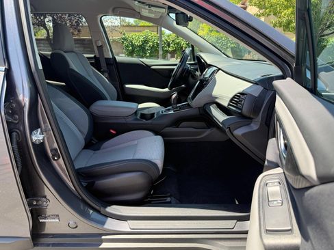 Used 2025 Subaru Outback Premium w/ Popular Package #1A AWD/4WD image 29
