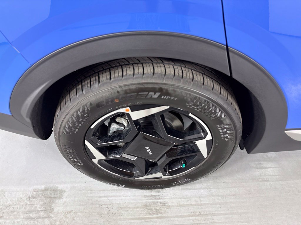 New 2026 Kia Sportage EX FWD image 10