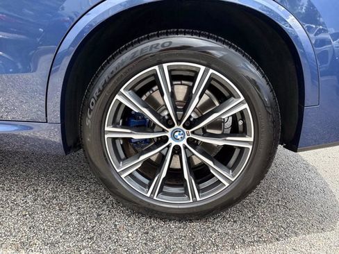 Used 2022 BMW X5 xDrive45e w/ M Sport Package AWD/4WD image 10