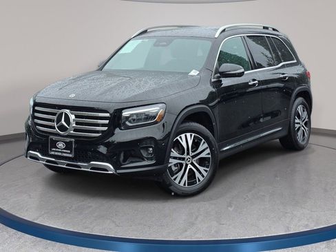 Used 2025 Mercedes-Benz GLB 250 4MATIC image 1
