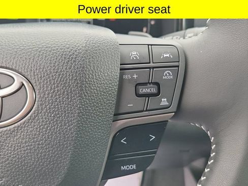 Used 2026 Toyota Camry SE FWD image 12