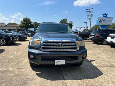 Used 2010 Toyota Sequoia Limited AWD/4WD image 3
