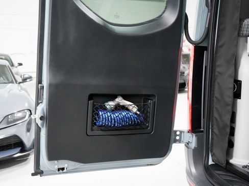 Used 2021 Mercedes-Benz Sprinter 2500 image 63