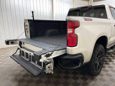 Certified 2021 Chevrolet Silverado 1500 LT Trail Boss w/ Convenience Package II AWD/4WD image 44