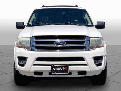 Used 2017 Ford Expedition XLT w/ Equipment Group 202A RWD image 4