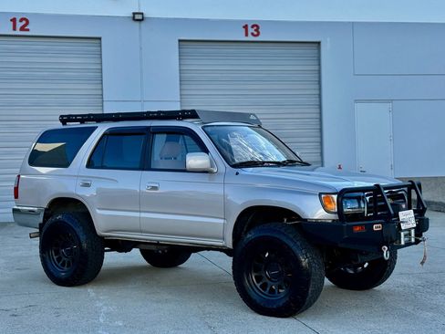 Used 1997 Toyota 4Runner SR5 AWD/4WD image 18