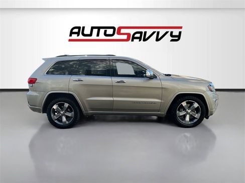 Used 2014 Jeep Grand Cherokee Overland w/ Advanced Technology Group image 8