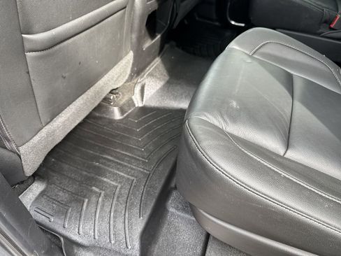 Certified 2018 Chevrolet Tahoe LT AWD/4WD image 33