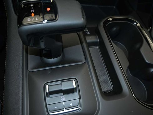 New 2026 GMC Sierra 1500 AT4 w/ AT4 Premium Package AWD/4WD image 12