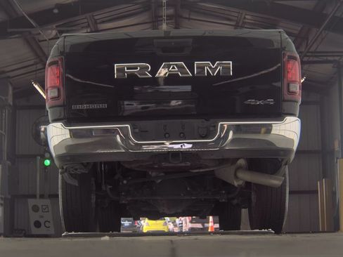 Used 2026 RAM 2500 Big Horn AWD/4WD image 13