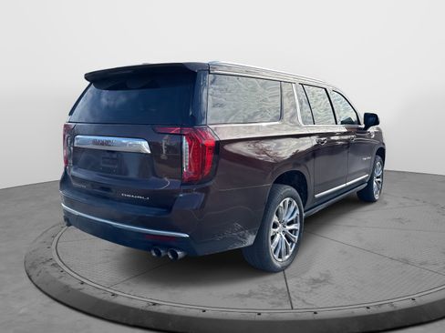 Used 2023 GMC Yukon XL Denali w/ Max Trailering Package image 8