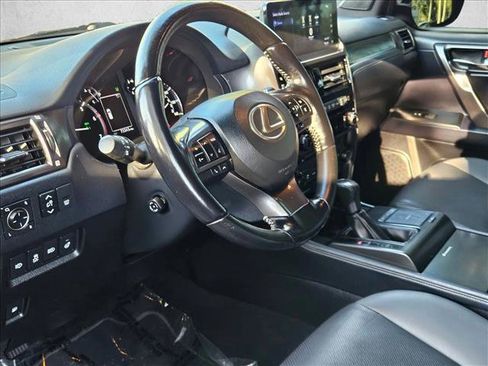 Certified 2022 Lexus GX 460 w/ Black Line Special Edition AWD/4WD image 10
