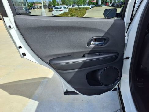 Used 2021 Honda HR-V Sport image 14