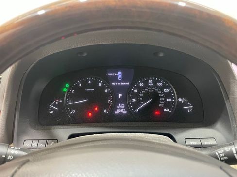 Used 2014 Lexus LS 460 AWD w/ Comfort Package image 8