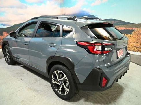 Used 2025 Subaru Crosstrek 2.0i Premium w/ Crosstrek Mirror Package image 11