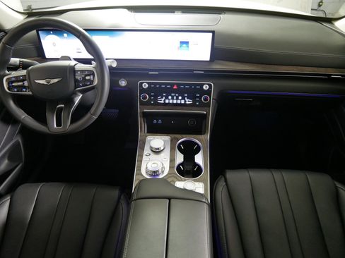 Used 2025 Genesis GV80 2.5T Select image 10