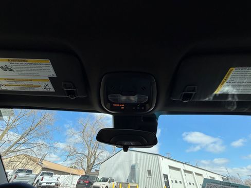 New 2026 Buick Envista Sport Touring image 22