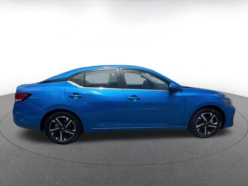 Used 2025 Nissan Sentra SV FWD image 16