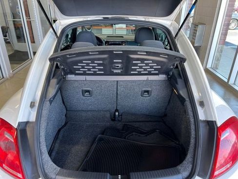 Used 2012 Volkswagen Beetle Turbo FWD image 14