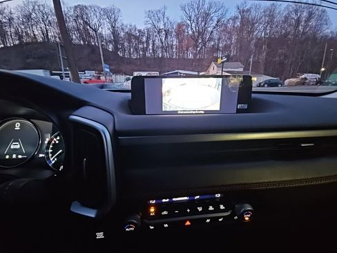 Used 2025 MAZDA CX-50 Meridian Edition w/ Apex Package image 10