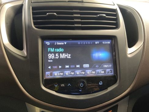 Used 2016 Chevrolet Trax LT FWD image 25