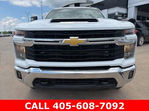 Used 2025 Chevrolet Silverado 2500 LT AWD/4WD image 8