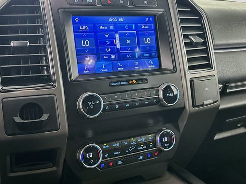 Used 2020 Ford Expedition Max XLT w/ Equipment Group 202A AWD/4WD image 23